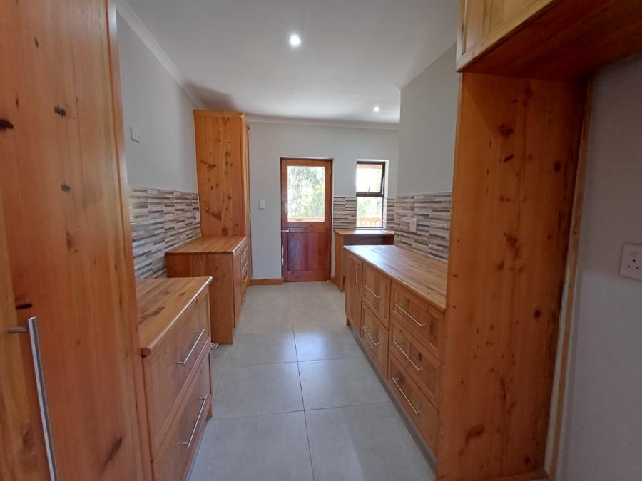 To Let 2 Bedroom Property for Rent in Albertinia Western Cape